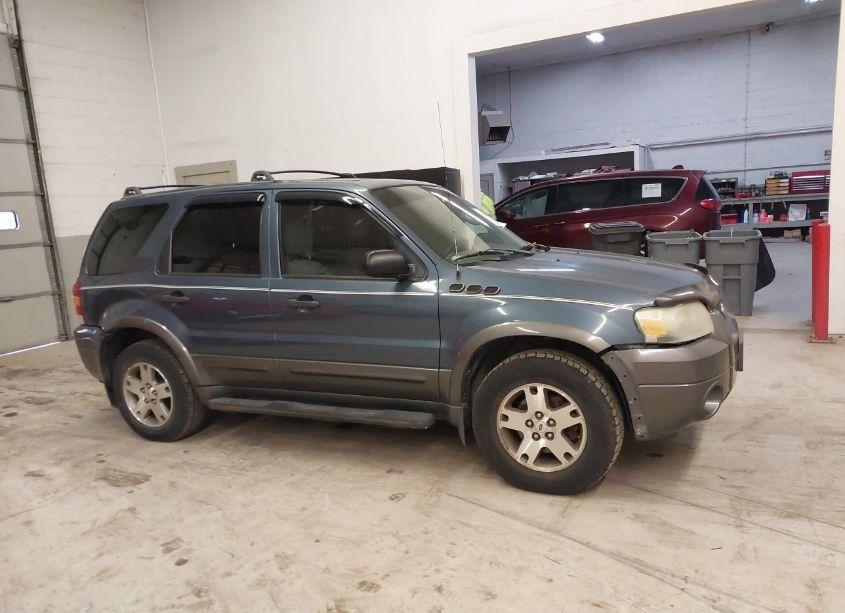 Photo 14 of 2005 Ford Escape XLT (VIN 1FMYU93115KB05430)