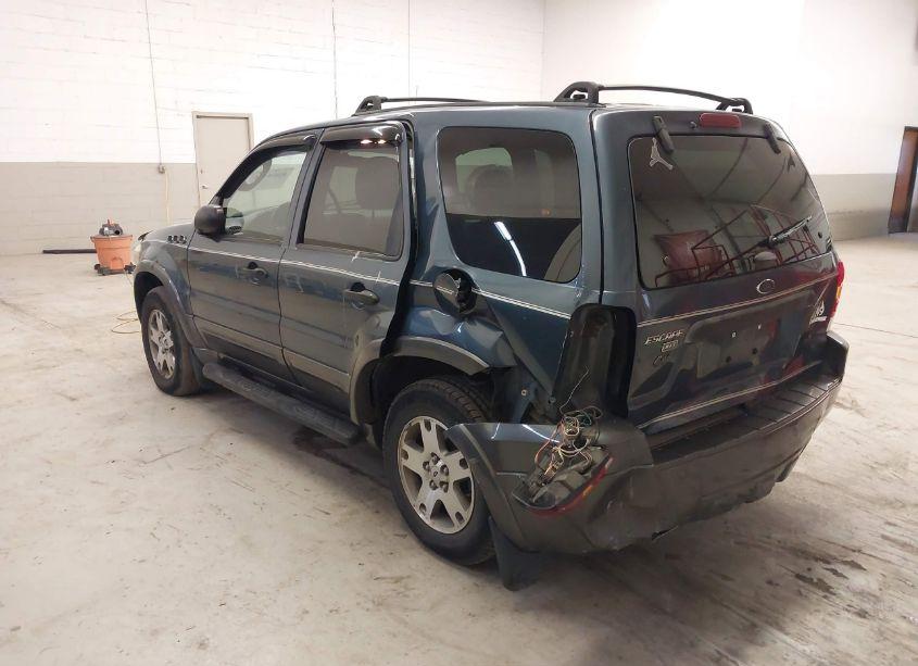 Photo 3 of 2005 Ford Escape XLT (VIN 1FMYU93115KB05430)
