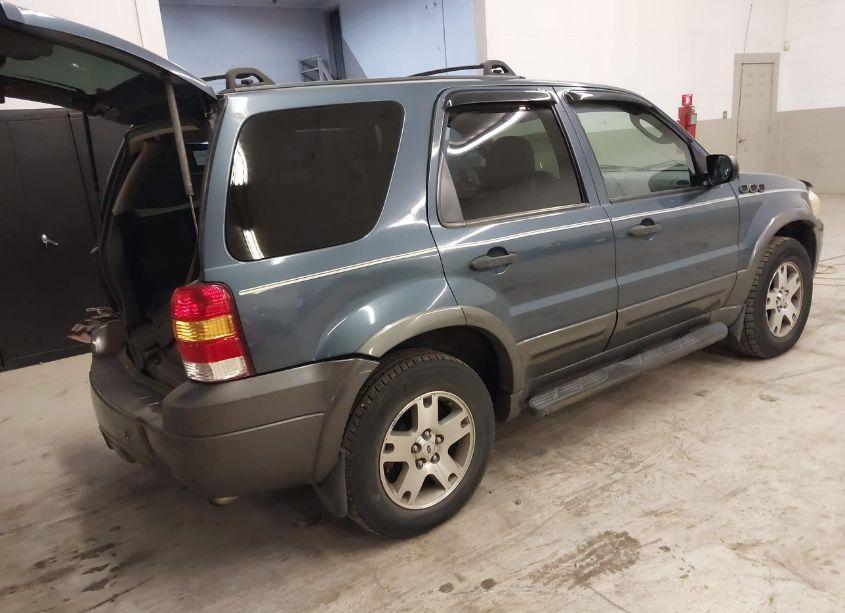 Photo 4 of 2005 Ford Escape XLT (VIN 1FMYU93115KB05430)