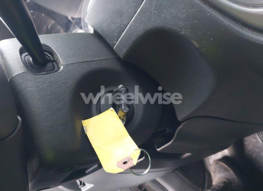 Photo 11 of 2005 Ford Escape XLT (VIN 1FMYU93115KB07405)