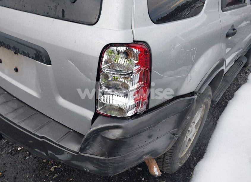 Photo 6 of 2005 Ford Escape XLT (VIN 1FMYU93115KB07405)