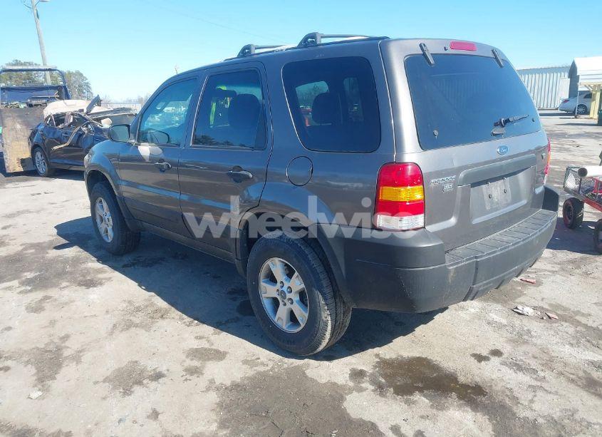 Photo 3 of 2006 Ford Escape XLT/XLT SPORT (VIN 1FMYU93116KD10280)