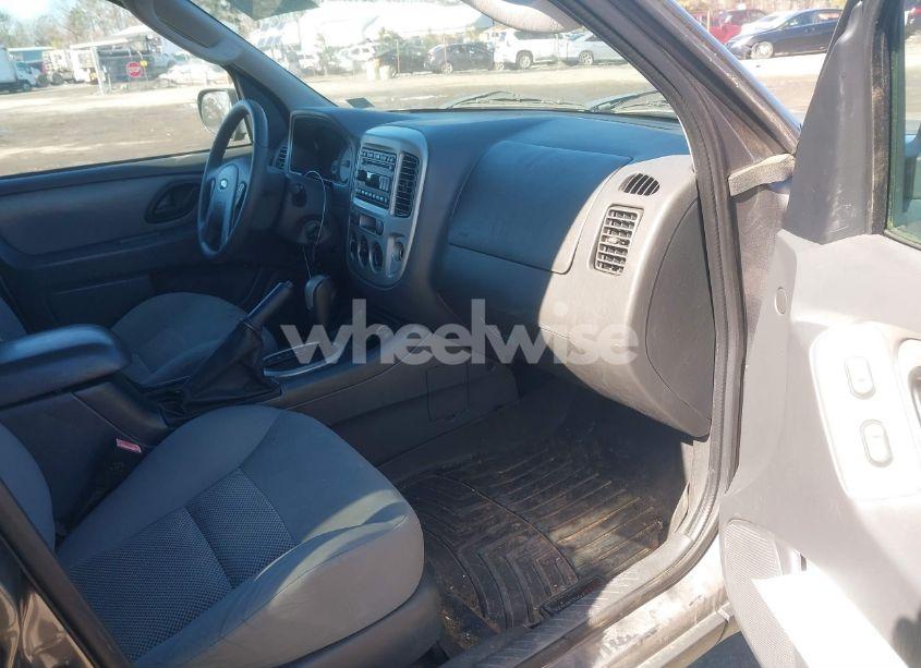 Photo 5 of 2006 Ford Escape XLT/XLT SPORT (VIN 1FMYU93116KD10280)