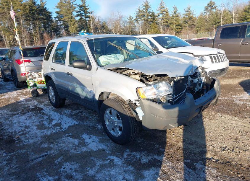 2003 Ford Escape XLT (VIN 1FMYU93123KC53504) main photo