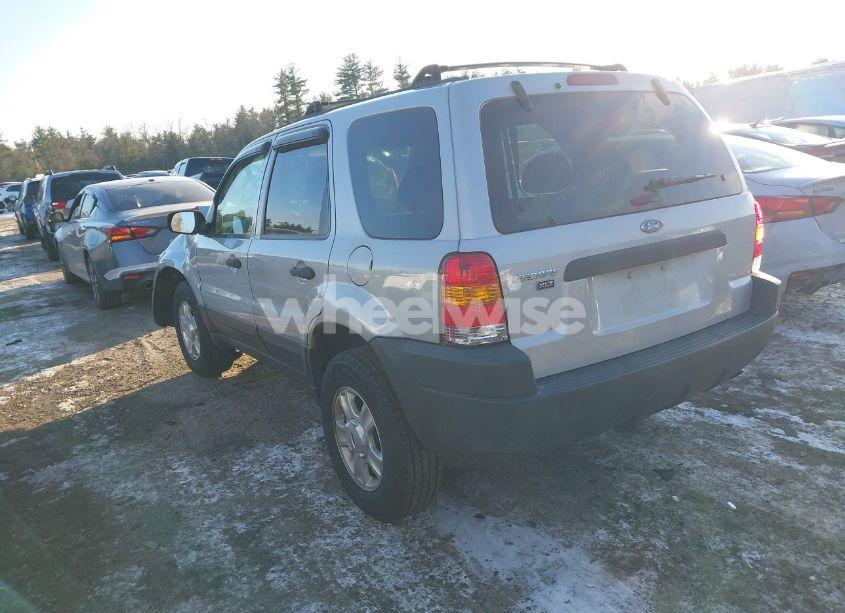 Photo 3 of 2003 Ford Escape XLT (VIN 1FMYU93123KC53504)