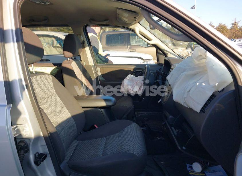 Photo 5 of 2003 Ford Escape XLT (VIN 1FMYU93123KC53504)