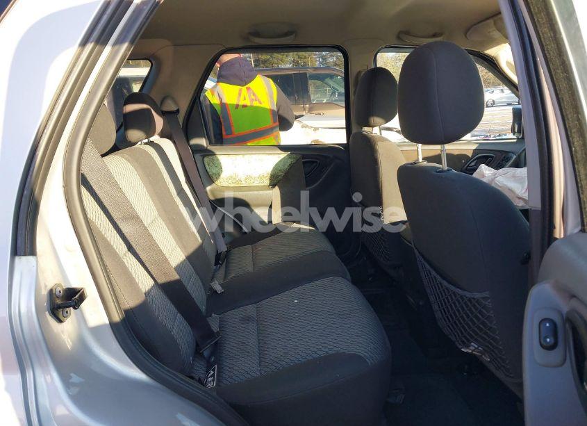 Photo 8 of 2003 Ford Escape XLT (VIN 1FMYU93123KC53504)