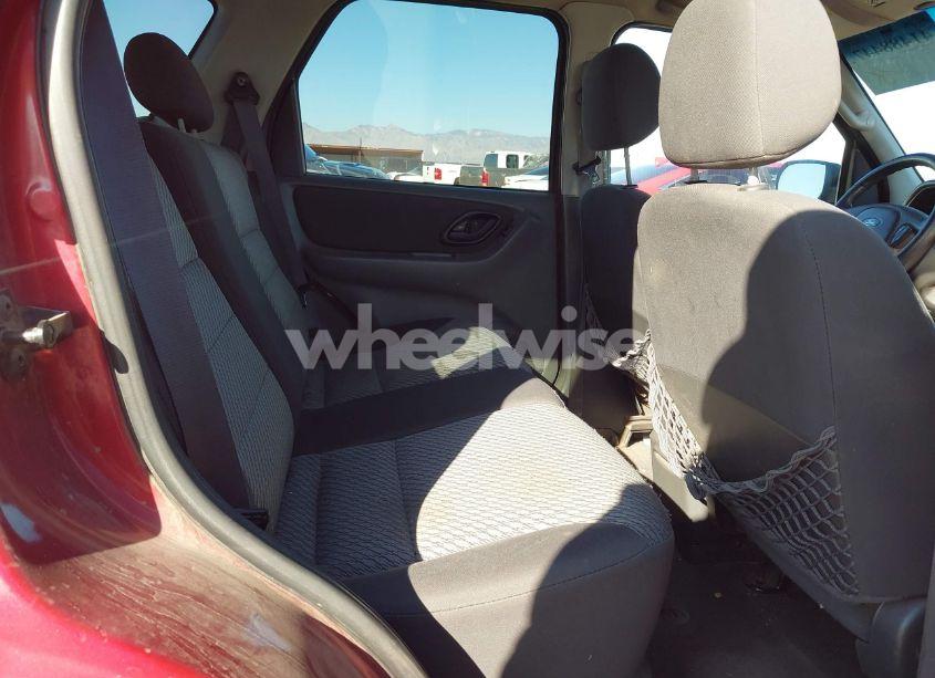 Photo 8 of 2004 Ford Escape XLT (VIN 1FMYU93124KA27643)