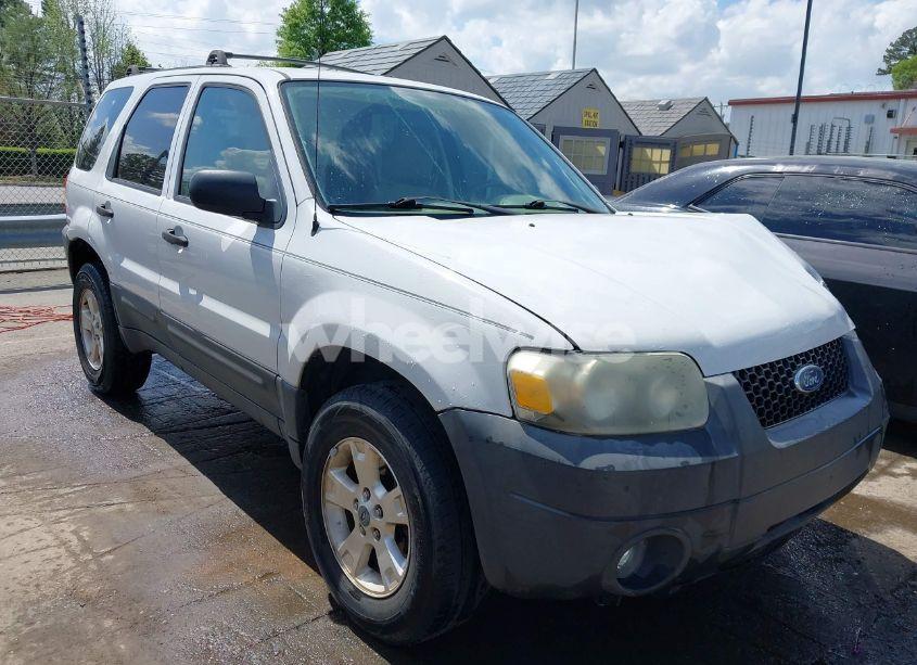 2005 Ford Escape XLT (VIN 1FMYU93125DA22612) main photo