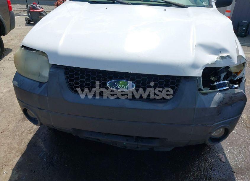 Photo 6 of 2005 Ford Escape XLT (VIN 1FMYU93125DA22612)