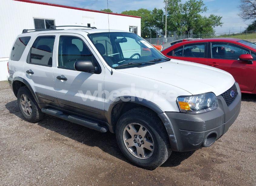2005 Ford Escape XLT (VIN 1FMYU93125KA69876) main photo
