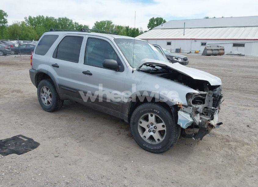 2005 Ford Escape XLT (VIN 1FMYU93125KB21037) main photo