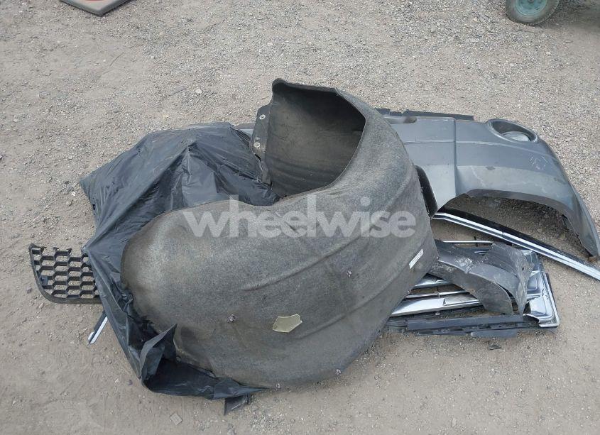 Photo 12 of 2005 Ford Escape XLT (VIN 1FMYU93125KB21037)