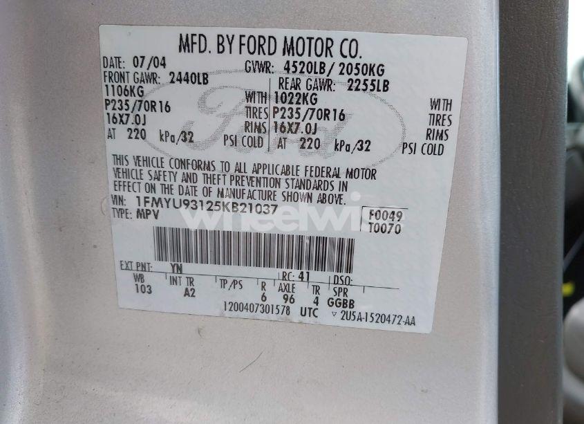 Photo 9 of 2005 Ford Escape XLT (VIN 1FMYU93125KB21037)