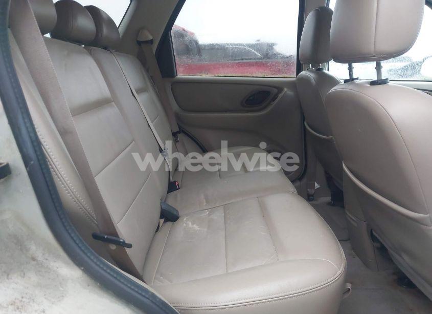 Photo 8 of 2005 Ford Escape XLT (VIN 1FMYU93125KC70497)