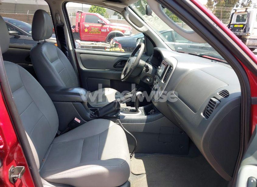 Photo 5 of 2006 Ford Escape XLT/XLT SPORT (VIN 1FMYU93126KC43561)