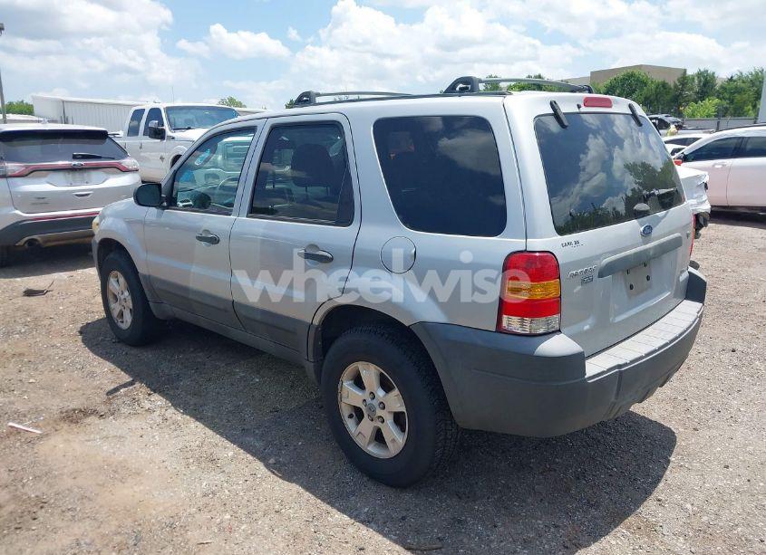Photo 3 of 2006 Ford Escape XLT/XLT SPORT (VIN 1FMYU93126KC65933)