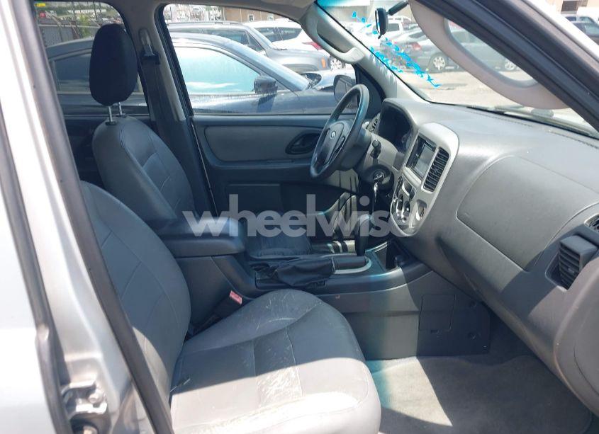 Photo 5 of 2006 Ford Escape XLT/XLT SPORT (VIN 1FMYU93126KC65933)