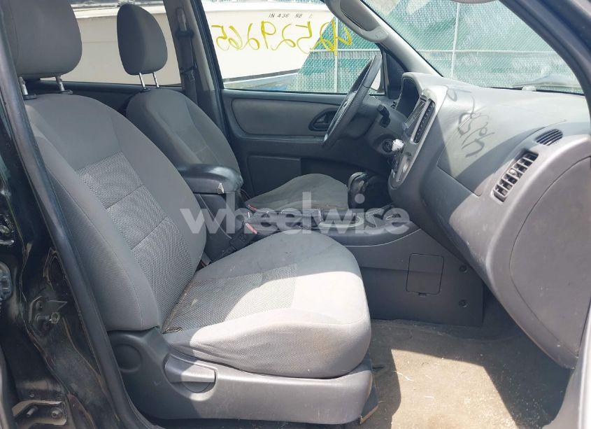 Photo 5 of 2006 Ford Escape XLT/XLT SPORT (VIN 1FMYU93126KC94204)