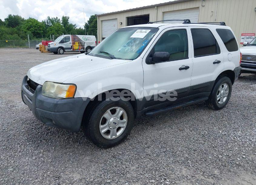 Photo 2 of 2003 Ford Escape XLT (VIN 1FMYU93133KD21454)