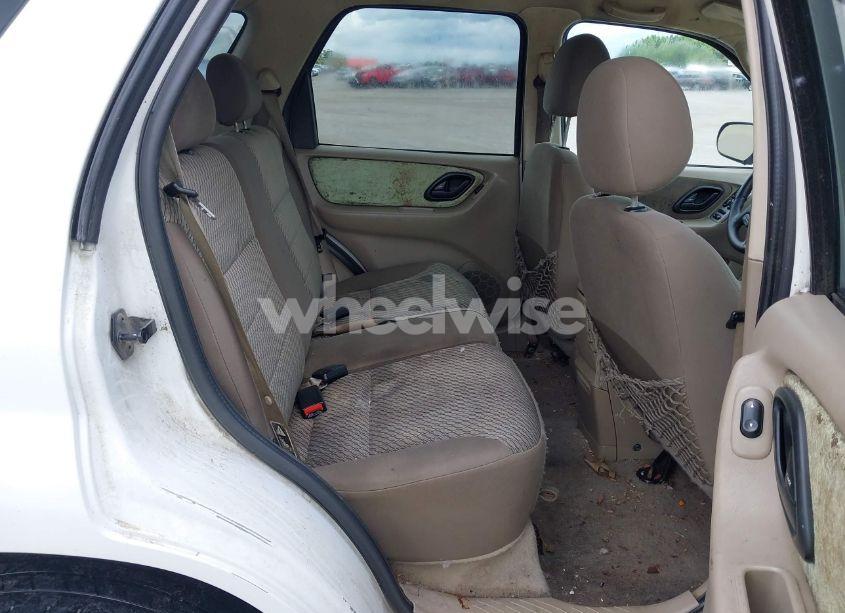 Photo 8 of 2003 Ford Escape XLT (VIN 1FMYU93133KD21454)