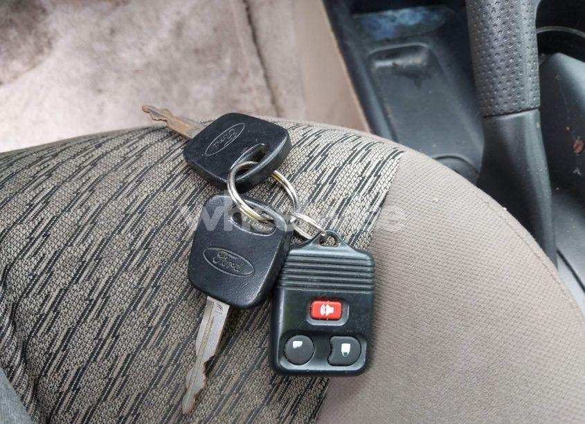 Photo 11 of 2003 Ford Escape XLT (VIN 1FMYU93133KD90533)