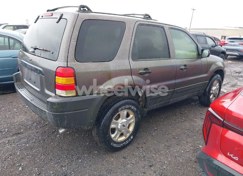 Photo 4 of 2003 Ford Escape XLT (VIN 1FMYU93133KD90533)