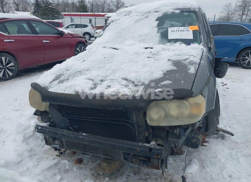 Photo 12 of 2005 Ford Escape XLT (VIN 1FMYU93135DA16740)