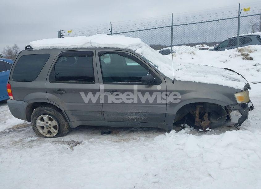 Photo 13 of 2005 Ford Escape XLT (VIN 1FMYU93135DA16740)