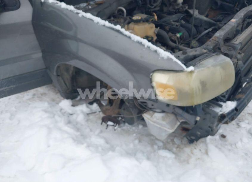 Photo 6 of 2005 Ford Escape XLT (VIN 1FMYU93135DA16740)