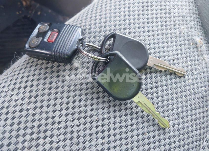 Photo 11 of 2005 Ford Escape XLT (VIN 1FMYU93135KA05037)