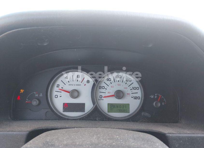 Photo 7 of 2005 Ford Escape XLT (VIN 1FMYU93135KA05037)