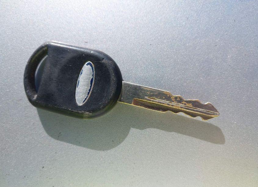 Photo 11 of 2005 Ford Escape XLT (VIN 1FMYU93135KA43478)