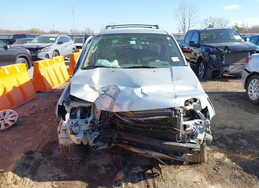 Photo 13 of 2005 Ford Escape XLT (VIN 1FMYU93135KA43478)