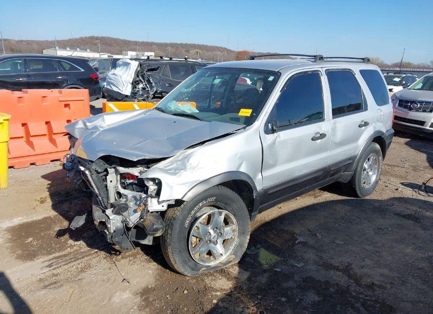 Photo 2 of 2005 Ford Escape XLT (VIN 1FMYU93135KA43478)