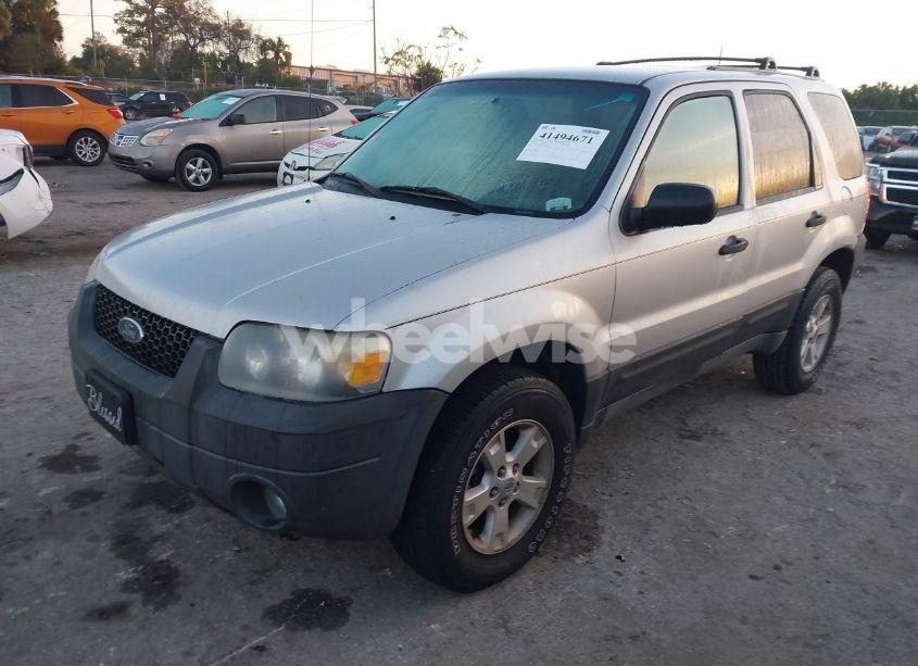 Photo 2 of 2005 Ford Escape XLT (VIN 1FMYU93135KA60636)