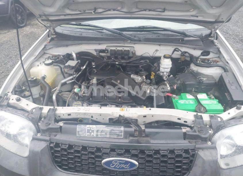 Photo 10 of 2006 Ford Escape XLT/XLT SPORT (VIN 1FMYU93136KA52182)