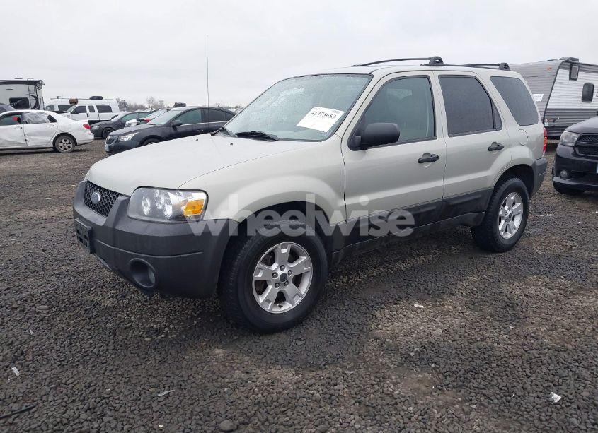 Photo 2 of 2006 Ford Escape XLT/XLT SPORT (VIN 1FMYU93136KA52182)