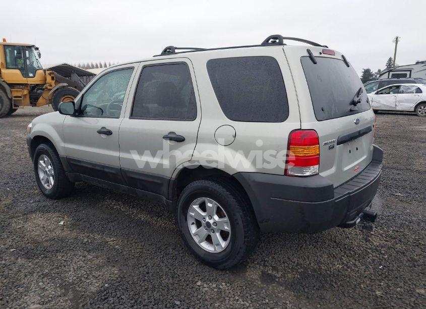 Photo 3 of 2006 Ford Escape XLT/XLT SPORT (VIN 1FMYU93136KA52182)