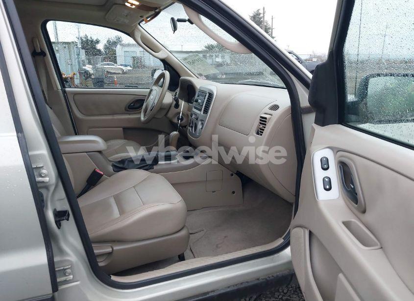 Photo 5 of 2006 Ford Escape XLT/XLT SPORT (VIN 1FMYU93136KA52182)