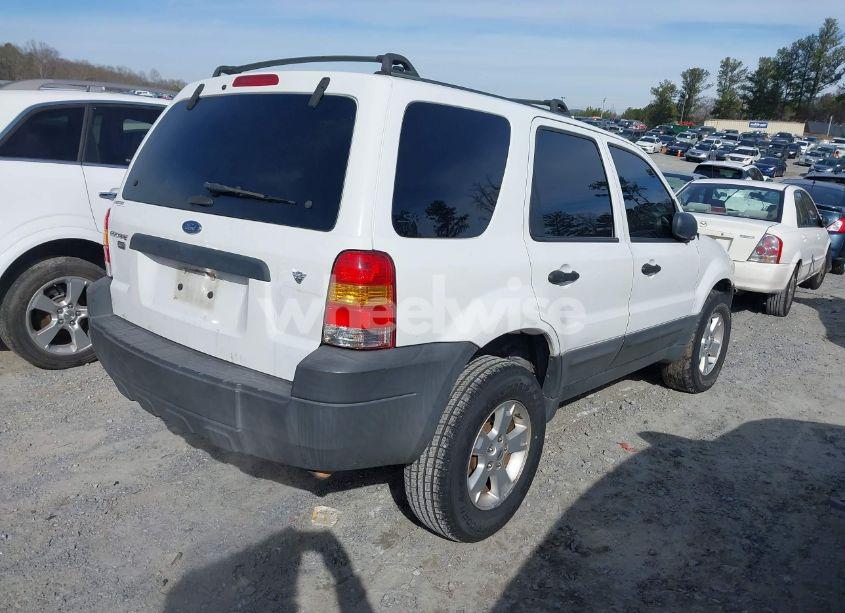 Photo 4 of 2006 Ford Escape XLT/XLT SPORT (VIN 1FMYU93136KA96540)