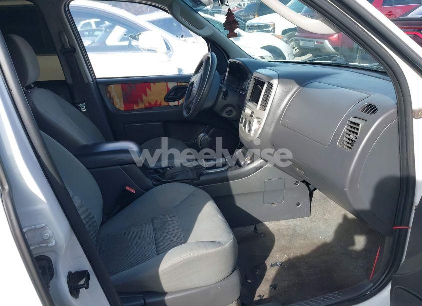 Photo 5 of 2006 Ford Escape XLT/XLT SPORT (VIN 1FMYU93136KA96540)