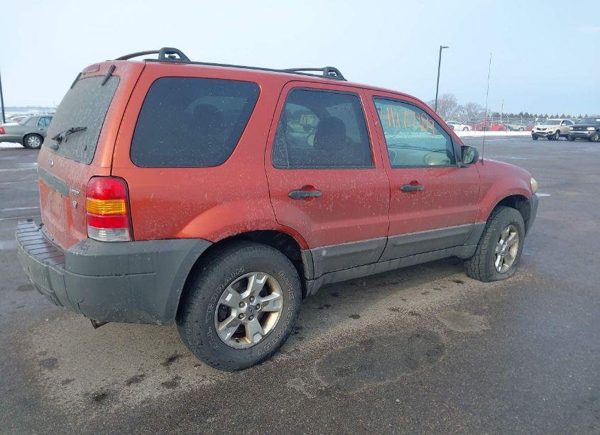 Photo 4 of 2006 Ford Escape XLT/XLT SPORT (VIN 1FMYU93136KB88456)