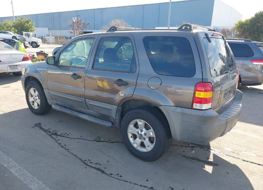Photo 3 of 2006 Ford Escape XLT/XLT SPORT (VIN 1FMYU93136KB99442)