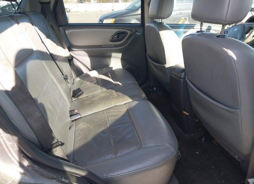 Photo 8 of 2006 Ford Escape XLT/XLT SPORT (VIN 1FMYU93136KB99442)