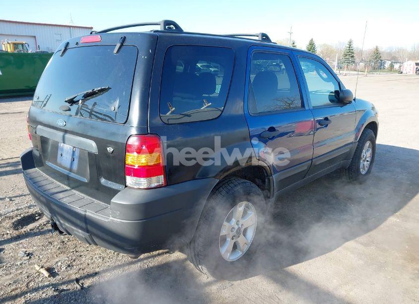 Photo 4 of 2007 Ford Escape XLT/XLT SPORT (VIN 1FMYU93137KA13657)