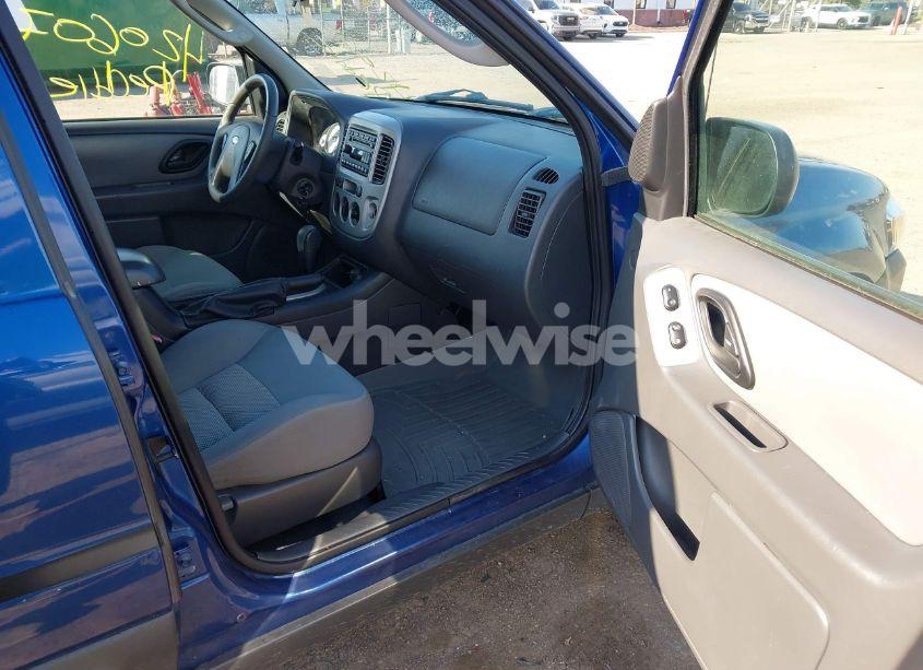 Photo 5 of 2007 Ford Escape XLT/XLT SPORT (VIN 1FMYU93137KA13657)