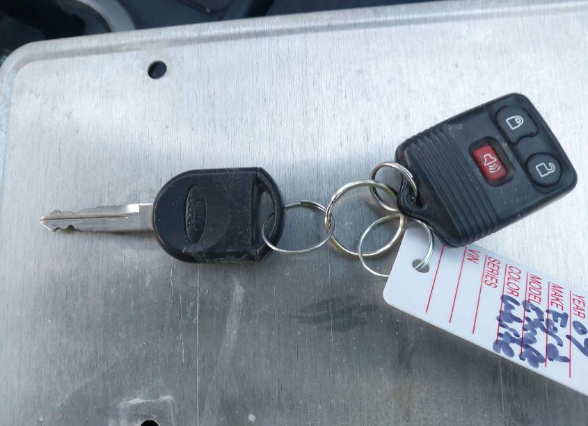 Photo 11 of 2007 Ford Escape XLT/XLT SPORT (VIN 1FMYU93137KB07098)