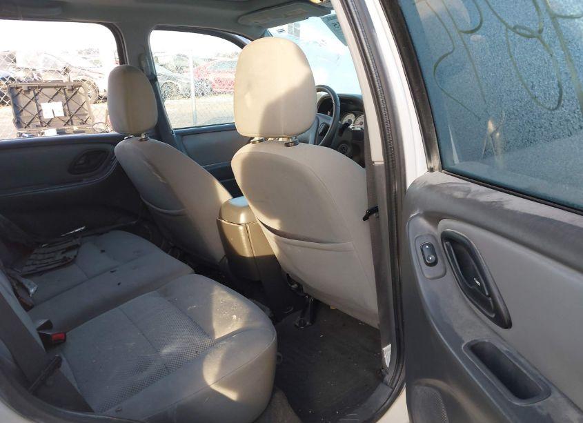 Photo 8 of 2007 Ford Escape XLT/XLT SPORT (VIN 1FMYU93137KB07098)