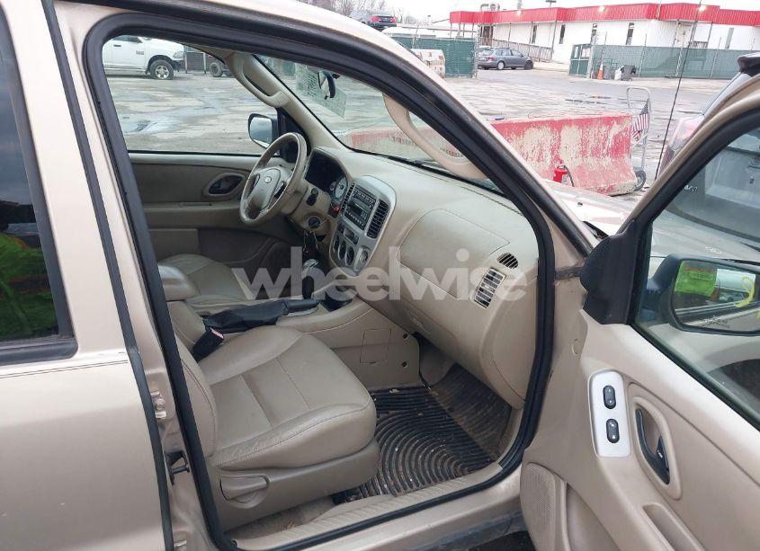 Photo 5 of 2007 Ford Escape XLT/XLT SPORT (VIN 1FMYU93137KB58603)